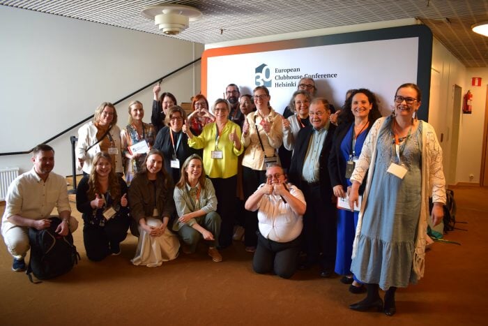 Iso ryhmäkuva kaikista konferenssin järjestäjistä